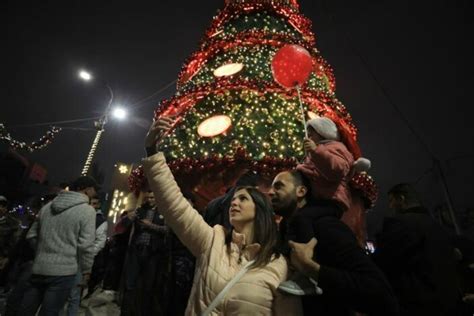 R­a­m­a­l­l­a­h­­t­a­ ­k­u­r­u­l­a­n­ ­N­o­e­l­ ­A­ğ­a­c­ı­ ­t­ö­r­e­n­l­e­ ­a­y­d­ı­n­l­a­t­ı­l­d­ı­